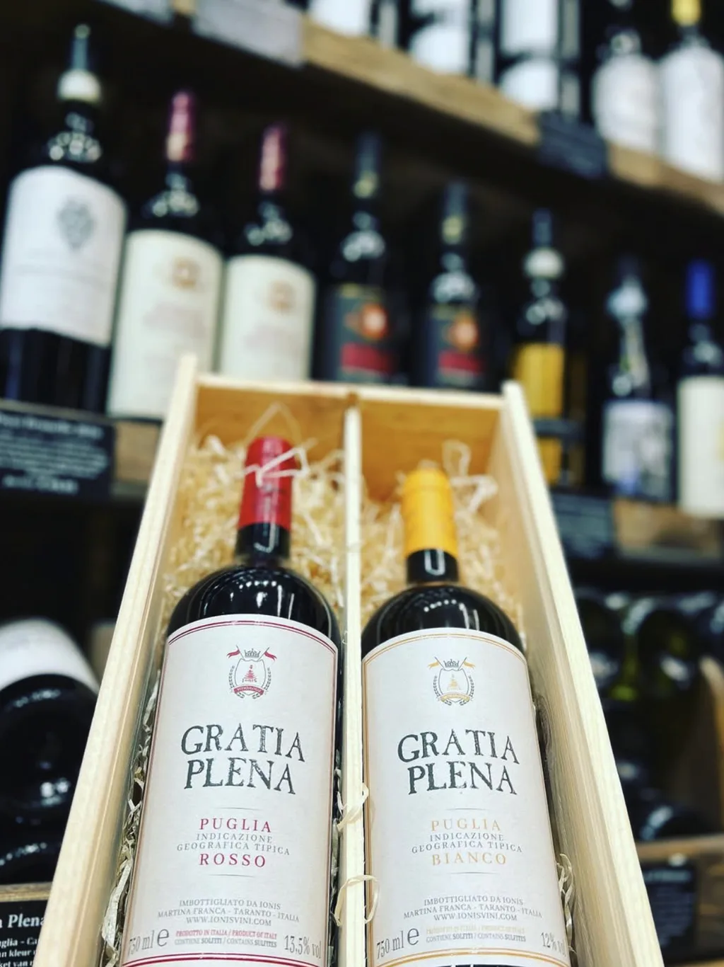 Wijnen bij Gransjean - Gratia Plena rosso en bianco in houten kist